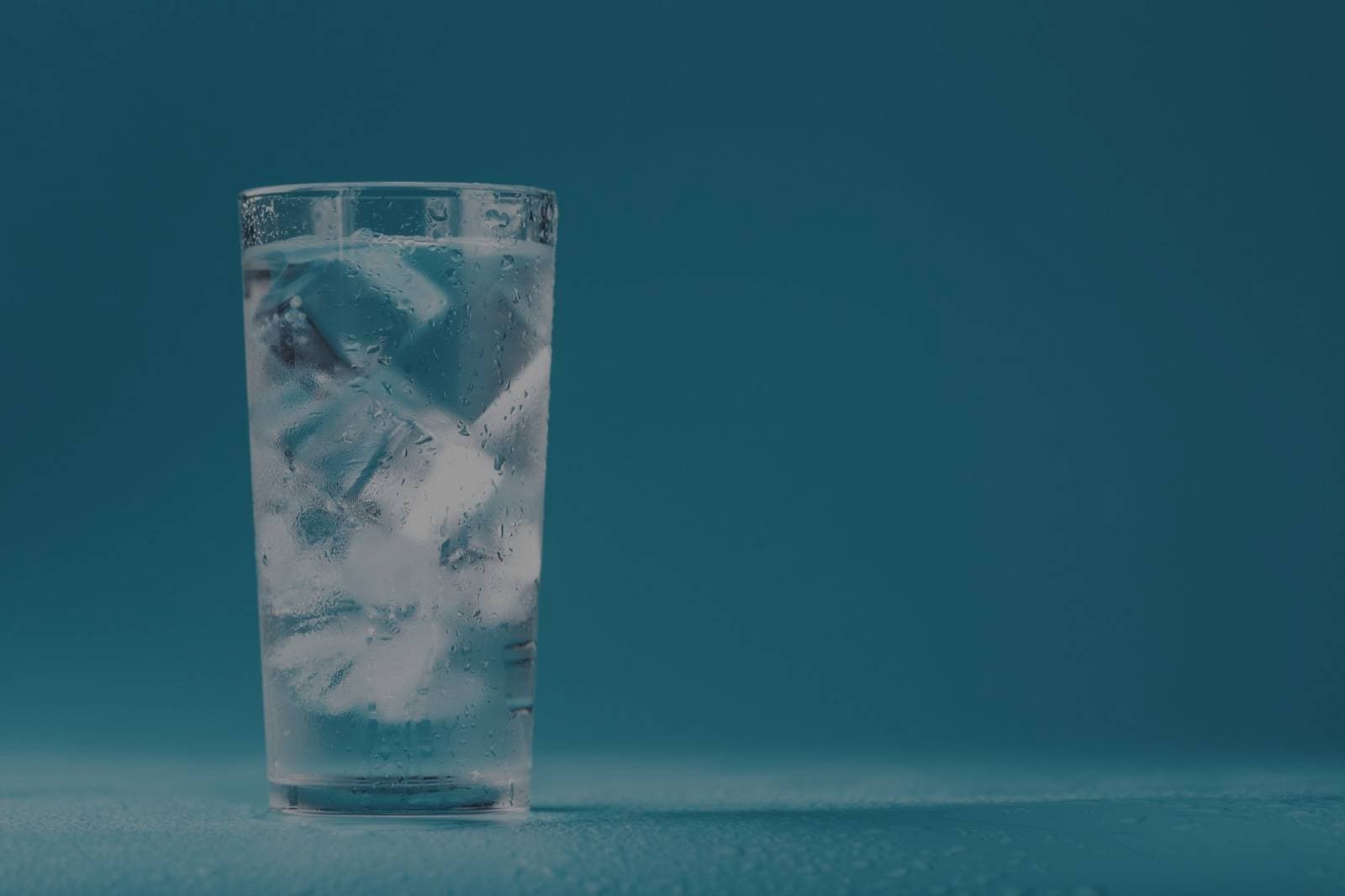 Clean crystal glass